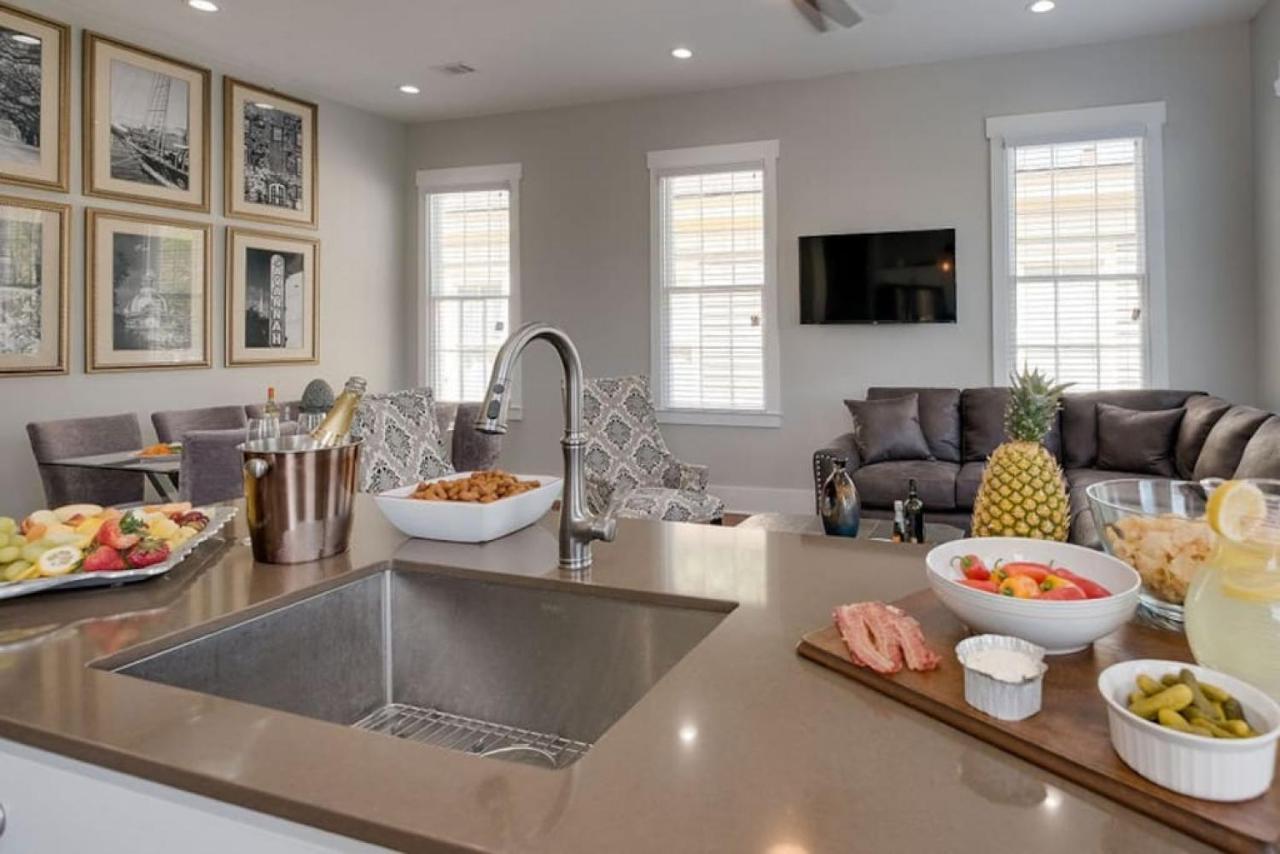 111 Waldburg Street Beautifully Renovated Historic 5 Bedroom 5 Bath Savannah Dış mekan fotoğraf